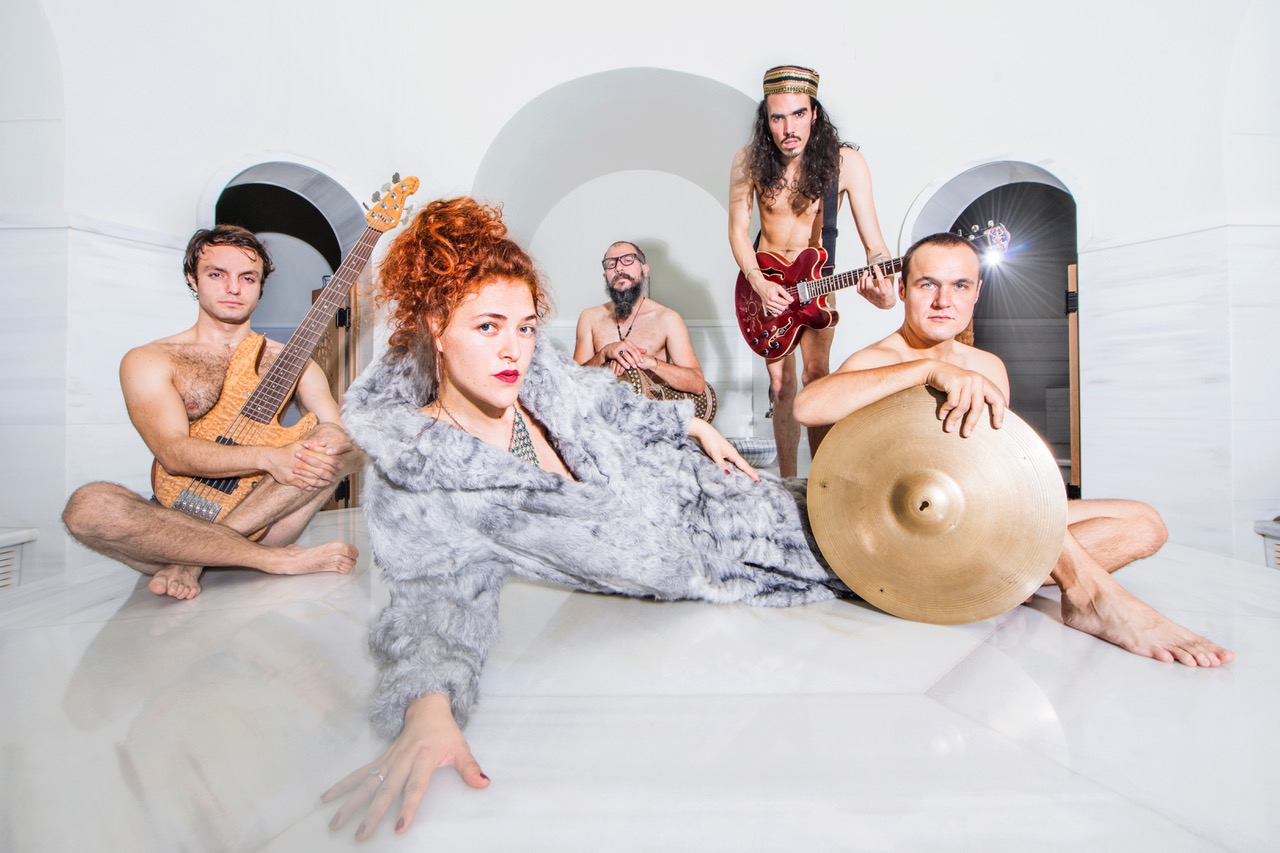 Jamila & The Other Heroes - Layla