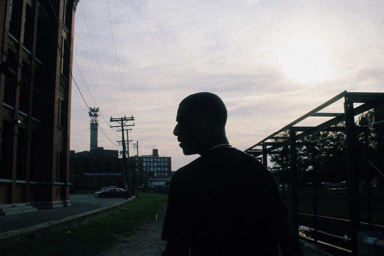 Chill Pop Hooks from this Spotify Wunderkind. - Khamari: The Heat