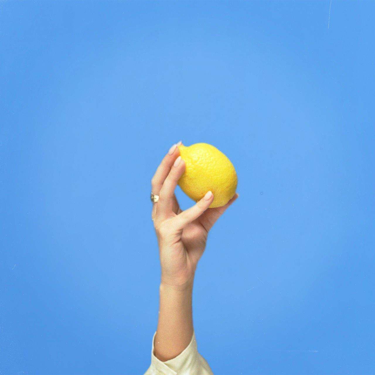 image for Emerging Indie Star Makes Peace with Hardship in a Nod to 90s Alt Pop. - Qinn: Lemonade