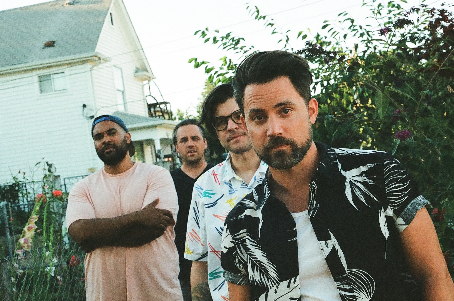 Lively Electronic Soul from Seattle. - The BGP: Gravity